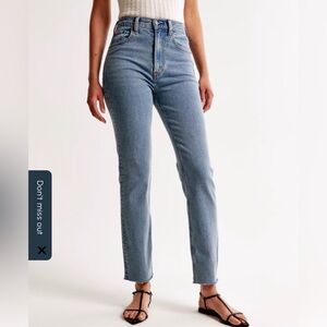 Abercrombie & Fitch Curve Love Ultra High Rise Ankle Straight Jean Sz 23/000s